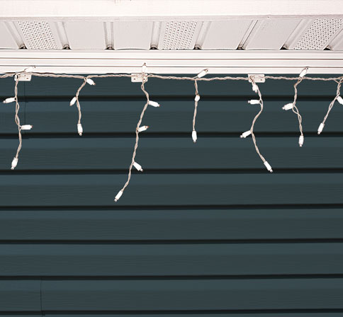 Read more about the article New Finish Trim VZ Hang Vinyl Siding Hooks at ‘As Seen on TV’ Store